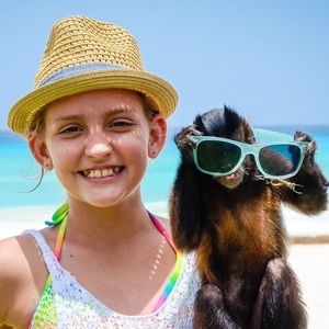 Meet your Posher, Reese