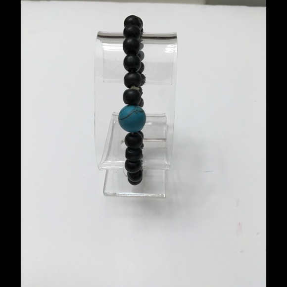 Beaded bracelet with turquoise bead - Picture 2 of 3