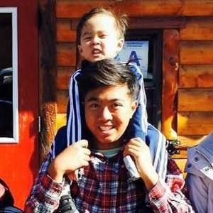 Meet your Posher, Julian