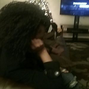 Meet your Posher, Sam