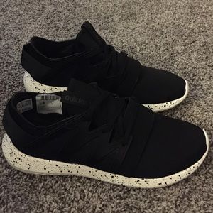 😍NEW ADIDAS Women's TUBULAR VIRAL S75915
