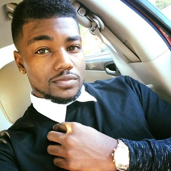 Meet your Posher, Denzel - Picture 1 of 1