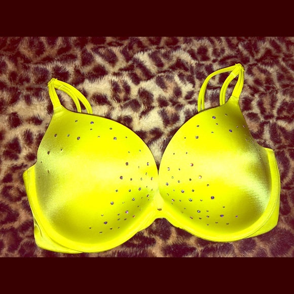 Bedazzled push up very sexy bra 💛