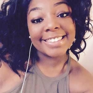 Meet your Posher, Briana