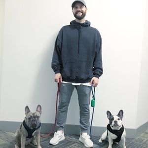 Meet your Posher, Devin