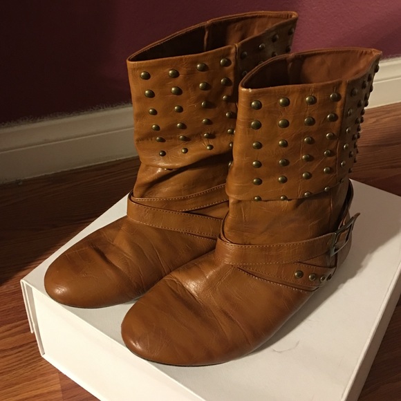 Brown slouch boots