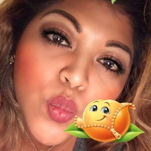 Meet your Posher, Jazmin