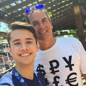 Meet your Posher, Connor