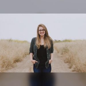 Meet your Posher, Elizabeth