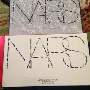 NARS Virtual Domination blush palette