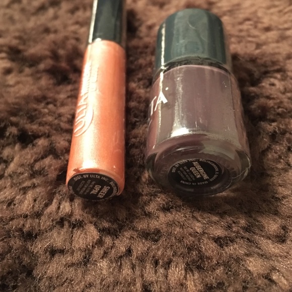 ULTA Makeup Bundle! - Picture 2 of 4