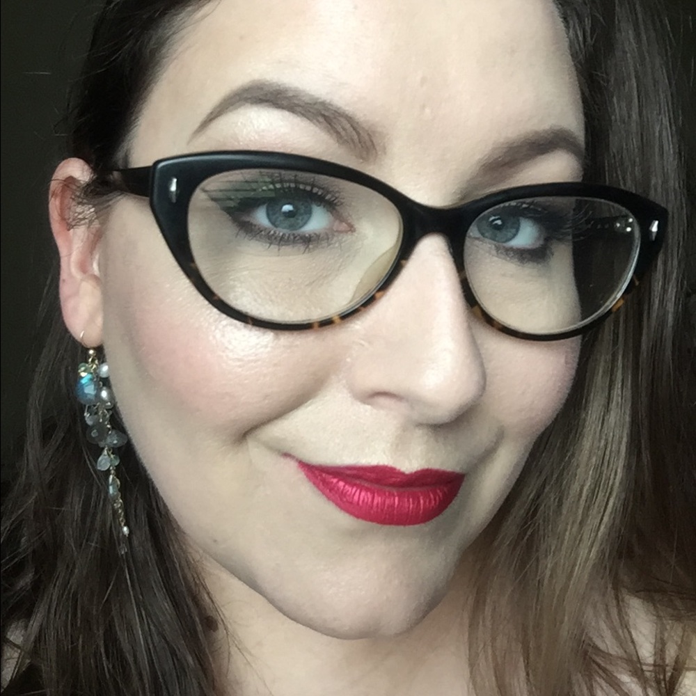 Meet your Posher, Risa