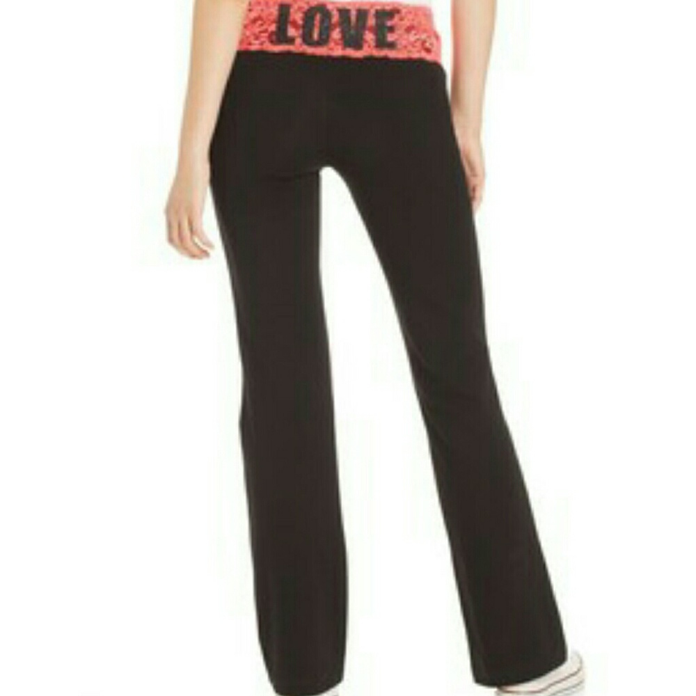 Material Girl Yoga pants
