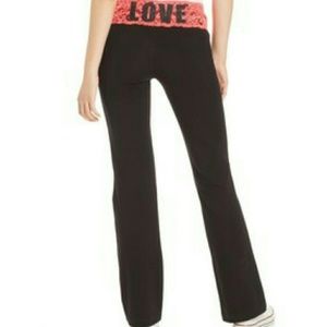 Material Girl Yoga pants