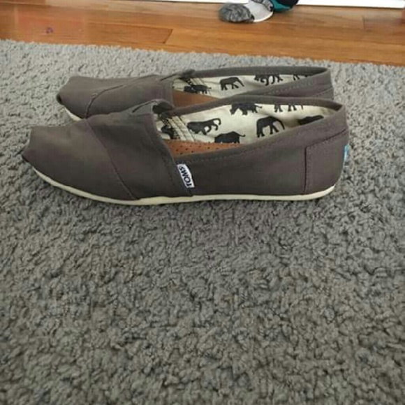 shoes - Picture 3 of 4