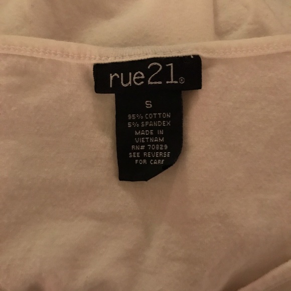 White top - Picture 2 of 2