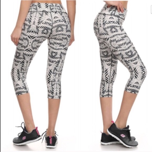 ✳️Get fit in style activewear. - Picture 2 of 2