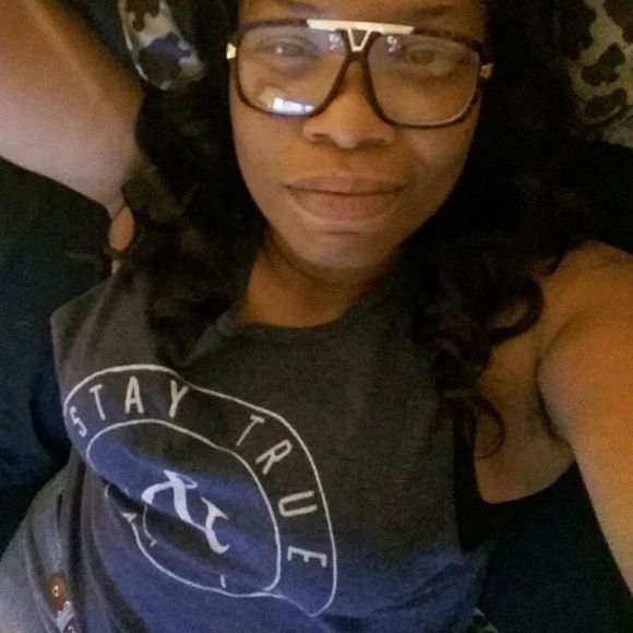 Meet your Posher, Lola - Picture 1 of 1