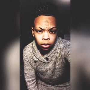 Meet your Posher, Monique