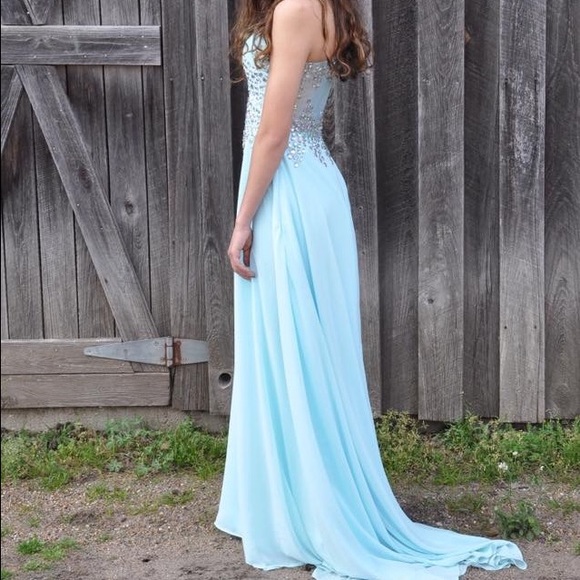 Formal Dress - Picture 2 of 3