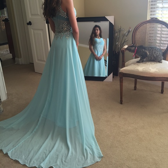 Formal Dress - Picture 3 of 3