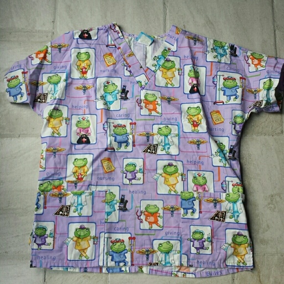Temporary price drop! Women's size small scrub top