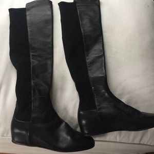 Stuart weitzman flat boots