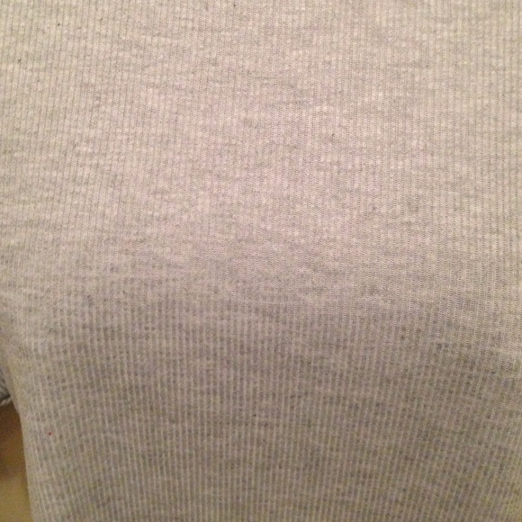 1 HOUR SALE❗NWT Oversized Off the Shoulder Top - Picture 4 of 4