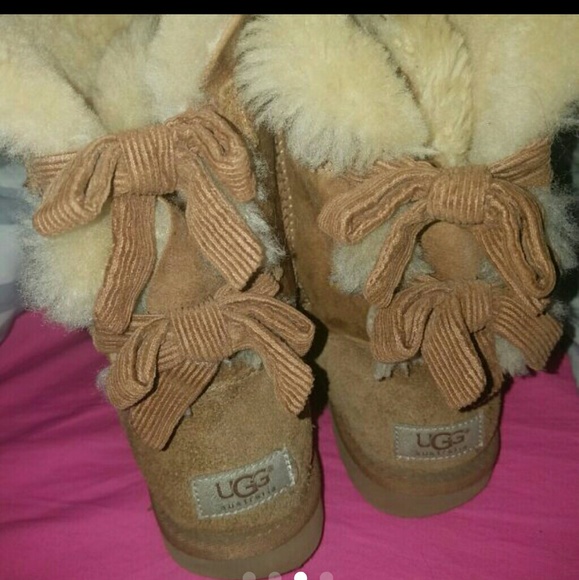 Uggs - Picture 3 of 4