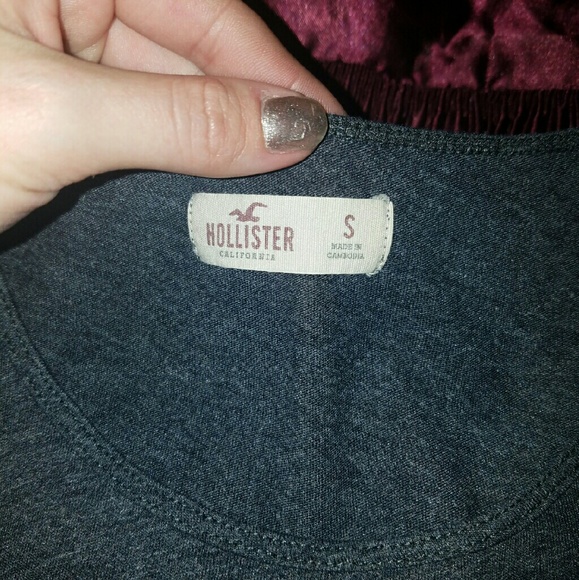 Small Hollister L/S tee shirt - Picture 4 of 4