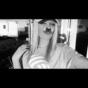 Meet your Posher, Kadance