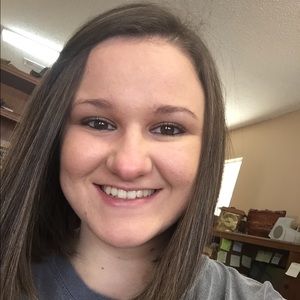 Meet your Posher, Tonya