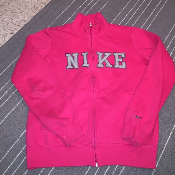 Nike Tops - 🌸 Nike Zip up!