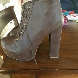 Lita styled heeled booties *FINAL PRICE*