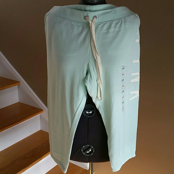 Victoria Secret signature crop pant