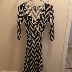 Quarter sleeve maxi dress