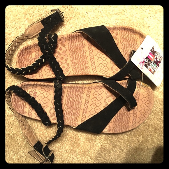 Perfect sandals for everywhere!