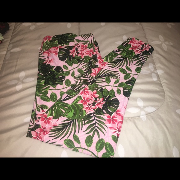 Hawaiian leggings