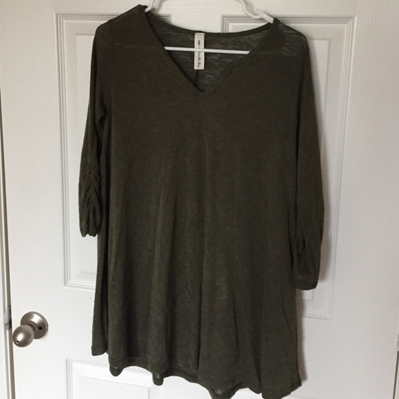 Green Quarter Sleeve Tunic Medium