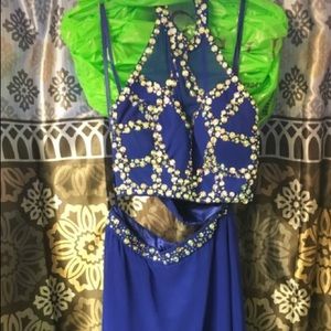 Blue 2 piece prom dress