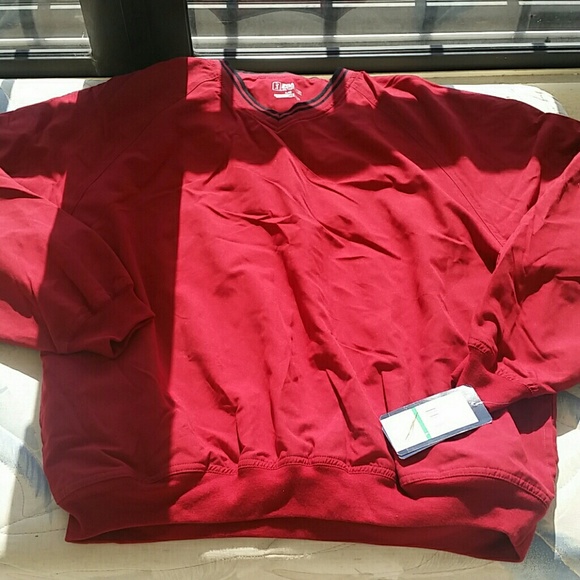 Men's size Large PGA red pullover NWT