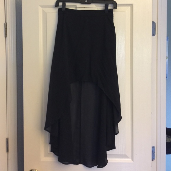 Forever 21 Black High-Low Holiday Skirt