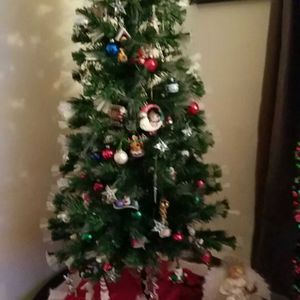 Meet your Posher, Lucrecia