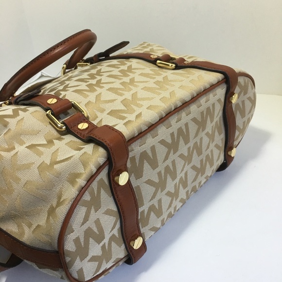 New Michael Kors Bedford Satchel - Picture 3 of 4