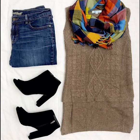 She and Sky Brown High Low Sweater