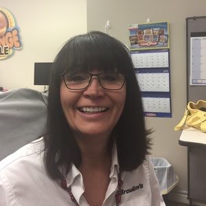 Meet your Posher, Janet