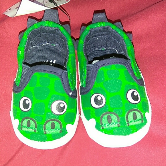 Crib shoes