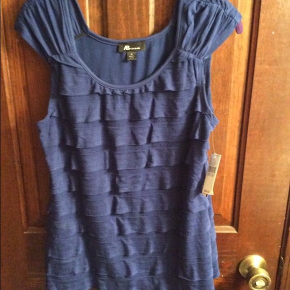 Dark blue AB Studio top size M