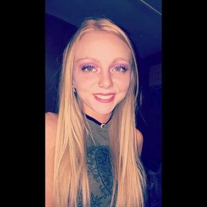 Meet your Posher, Whitney