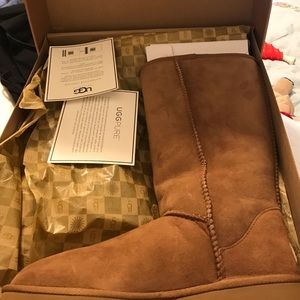 Ugg classic tall tan boot. Size 8